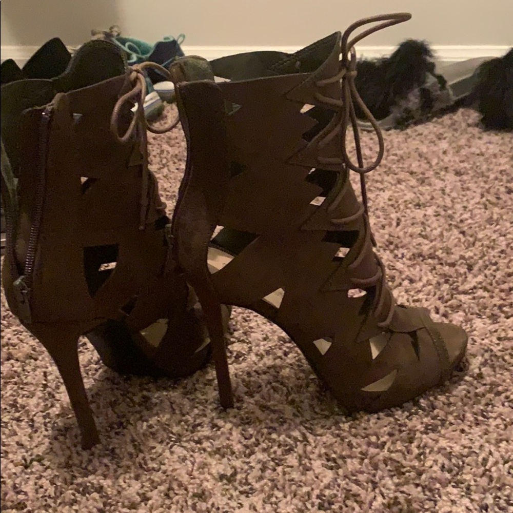 Sandal open toe heels